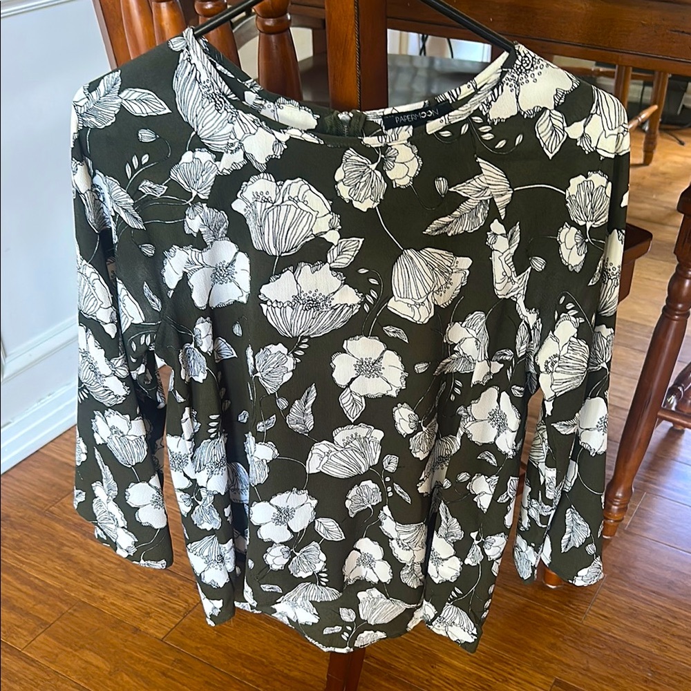 Papermoon Green and White 3/4 Sleeve Boxy Blouse